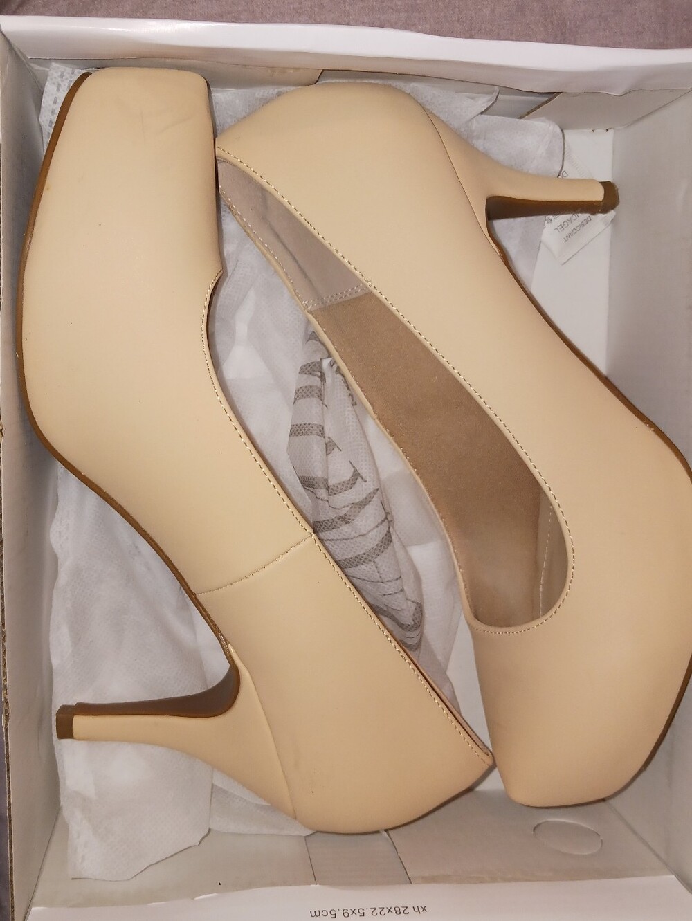 Tiffany & Co. Beige Nude High Heel Pumps